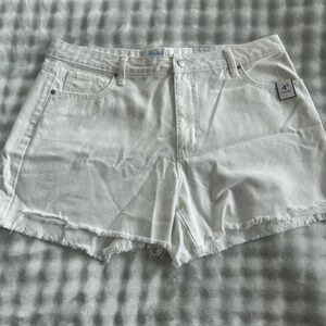 Time and Tru White Jean Shorts